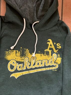 Vintage Y2K Oakland A’s Green Hoodie | Majestic Threads Made in USA | Men’s XL